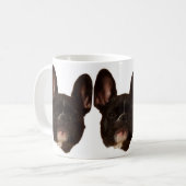 Lola, de franchie koffiemok (Voorkant links)