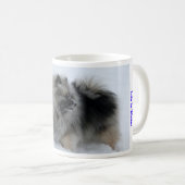 Lola in Winter Classic White Mok van 11 oz (Voorkant rechts)