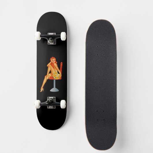 Lola Skateboard Wall Art (Voorkant)