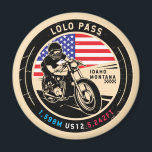 Lolo Pass Idaho-motorfiets Magneet<br><div class="desc">Lolo Pass gedaan in een ,  in nood verkerend embleem. Het is een beroemde schilderachtig drive die in Idaho en Montana wordt gevonden.</div>