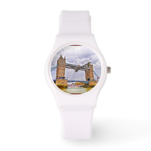 Londen, de historische towerbrug in Engeland Horloge