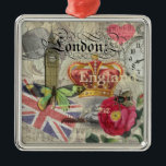 Londen Engeland Reizen Vintage Europa Kunst Metalen Ornament<br><div class="desc">Londen Engeland - Deze prachtige reiscollage bevat alles wat je leuk vindt aan Londen. De collage is het perfecte cadeau voor mensen die graag reizen, en Europese steden zoals Londen, Engeland zijn waar ze voor de lol gaan. Een bestemming voor een stadsvakantie, deze Londense reiscollage is een geweldig cadeau voor...</div>