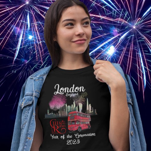 Londen skyscape Rode Bus Kroning 2023 Vuurwerk T-shirt