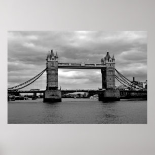 London Bridge in Black en White Poster