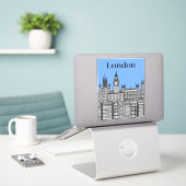 London Cityscape Black & White met Blue Sky Sticker (Laptop op bureau)