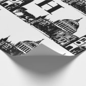 London England Elegant Black White Monogram Cadeaupapier (Hoek)