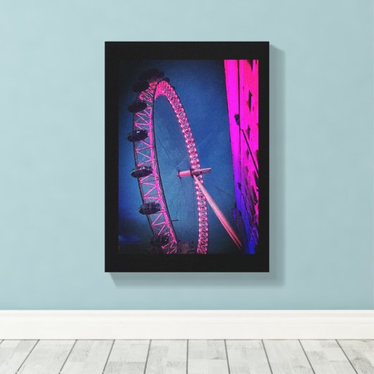London Eye 's nachts Stretched Canvas Print (Insitu (Houten vloer))