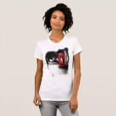 London on Phone - Red British Phone Booth T-shirt (Voorkant volledig)