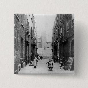 London Slums, 1899 Vierkante Button 5,1 Cm