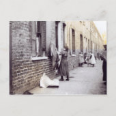 London Slums Briefkaart (Voorkant)