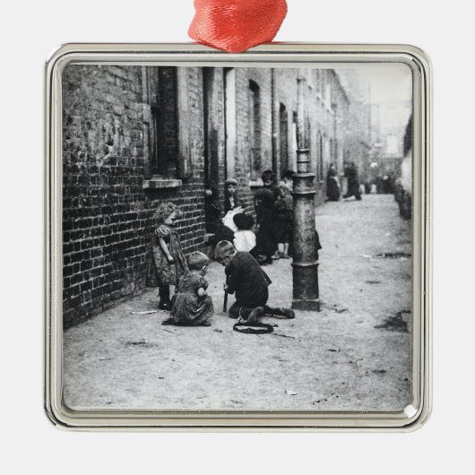London Slums Metalen Ornament (Voorkant)