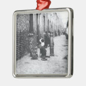 London Slums Metalen Ornament (Links)