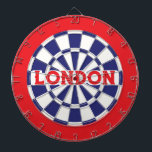 London White, Navy Blue and Red (bewerkbare tekst) Dartbord<br><div class="desc">LONDEN White, Navy Blue en Red Coloured Dart Board Game, waaronder 6 Brass Darts. U kunt tekst bewerken door de personalisatieoptie te selecteren 🎯Laat het me weten als u aanvullende vragen hebt en omdat de klantenondersteuning van Zazzle de klantervaring verwerkt, kunt u de klantenondersteuning van Zazzle bereiken via chat, telefoon...</div>