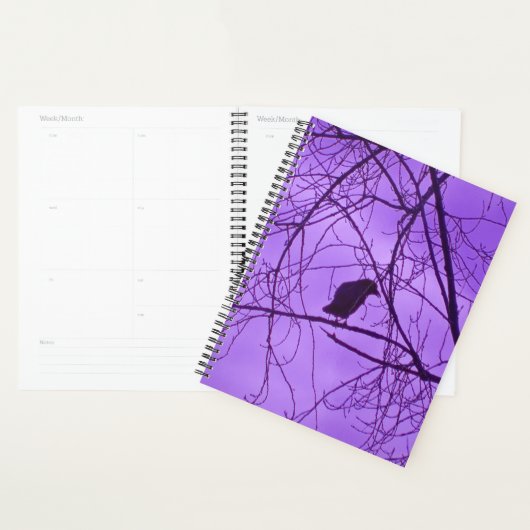 Lone Black Crow Silhouette in Trees Paars Sky Planner (Display)