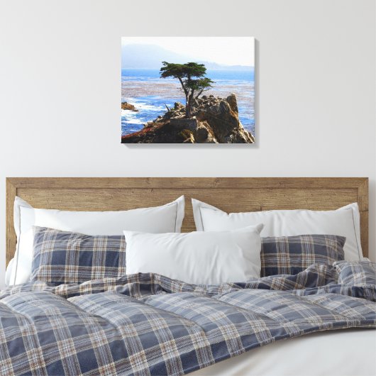 Lone Cypress, Monterey, Californië Canvas Afdruk (Insitu (Slaapkamer))