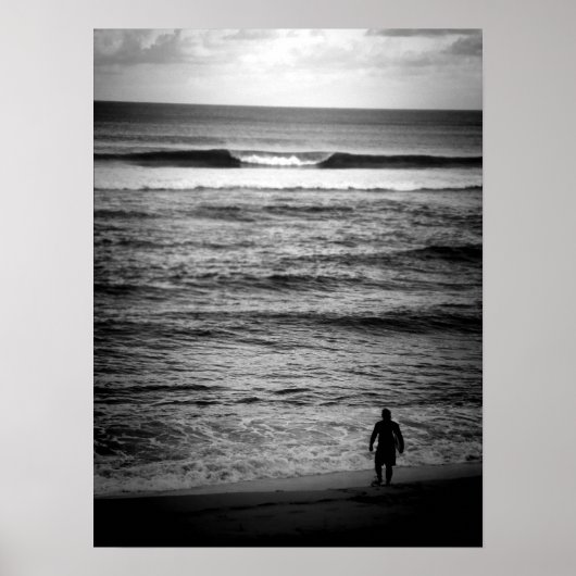 Lone Surfer B&W Poster (Voorkant)