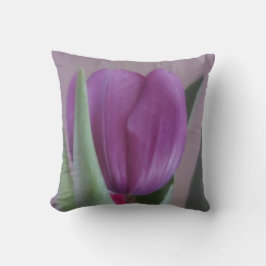 Lone Violet Tulip Kussen