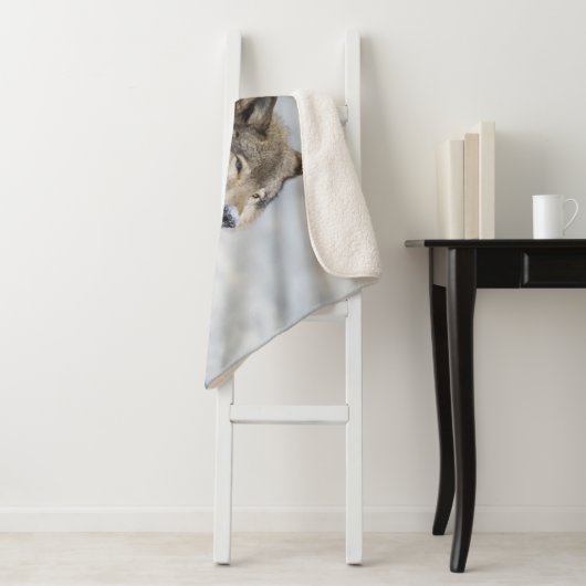 Lone Wolf in Snow Sherpa Deken (In situ)