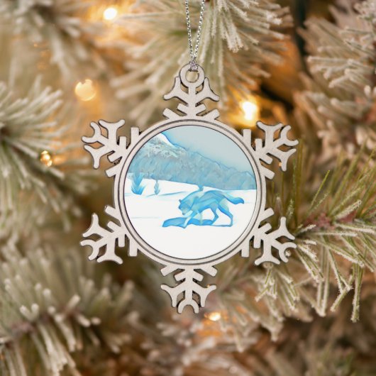 Lone Wolf in WInter Tin Sneeuwvlok Ornament (Boom)
