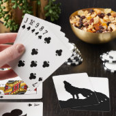 Lone Wolf staat op een heuvel Pokerkaarten (Insitu)