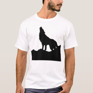 Lone Wolf staat op een heuvel T-shirt