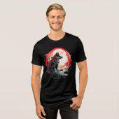 Lone Wolf Under Moon – Red Forest Art Tri-Blend Shirt (Voorkant volledig)