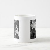 Lonely Doll Head Koffiemok (Center)