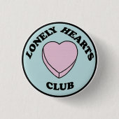 Lonely hearts club pin ronde button 3,2 cm (Voorkant)
