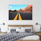 Lonely Road in Arches National Park Canvas Afdruk (Insitu (Slaapkamer))