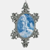 Lonen en lammeren in wolken tin sneeuwvlok ornament (Links)