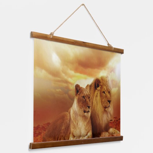 Lonen en leeuwen met bovenzijde hangend wandkleed (Gebogen)