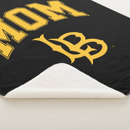 Long Beach State mama Sherpa Deken (3/4)