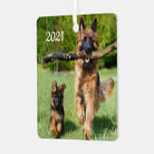 Long Hazard German Shepherd Dog and Puppy Metalen Ornament (Voorkant links)