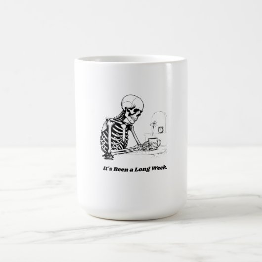 Long Week Skeleton Minimalist coffee mug Koffiemok (Center)