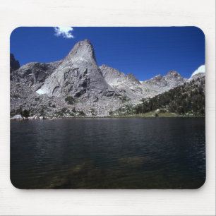 Lonyal Lake and Peaks Mousepad Muismat