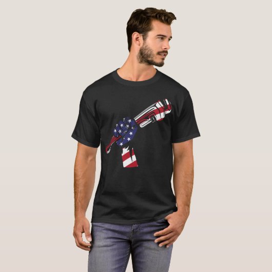 Loodgieter Pijp Moersleutel Amerikaanse vlag Pijp  T-shirt (Voorkant volledig)