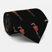 Loodgieterswerk — foto van de kunstgalg stropdas (Opgerold)