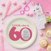 Look 60th birthday fotocrème roze papier bord (Feest)