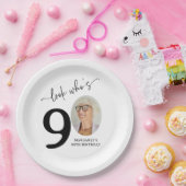 Look Who's 90! Modern Photo 90th Birthday Papieren Bordje (Feest)