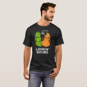 Lookin Gourd Funny Veggie Pun Dark BG T-shirt (Voorkant volledig)