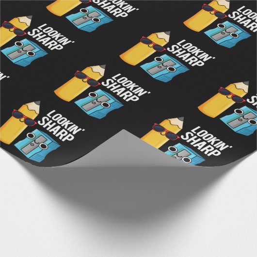 Lookin Sharp Funny Pencil Pun Dark BG Cadeaupapier (Hoek)