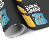 Lookin Sharp Funny Pencil Pun Dark BG Cadeaupapier (Rol Hoek)