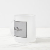 Loon Family Catching Minnows Frosted Glass Mug Matglas Koffiemok (Voorkant links)