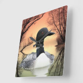 Loon op Lake Loon reflecteert oproep van de Loon Vierkante Klok (Hoek)