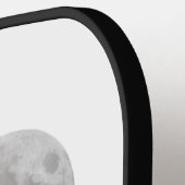 Loon zwemt in de Moonlight Pickleball Paddle (Links Detail)