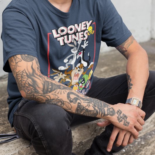 LOONEY TUNES™ "DAT IS ALLEMAAL FOLKS!™" Group Stac T-shirt