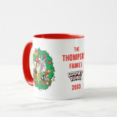 LOONEY TUNES™ Group Kerstkrans Familiefoto Mok (Voorkant links)