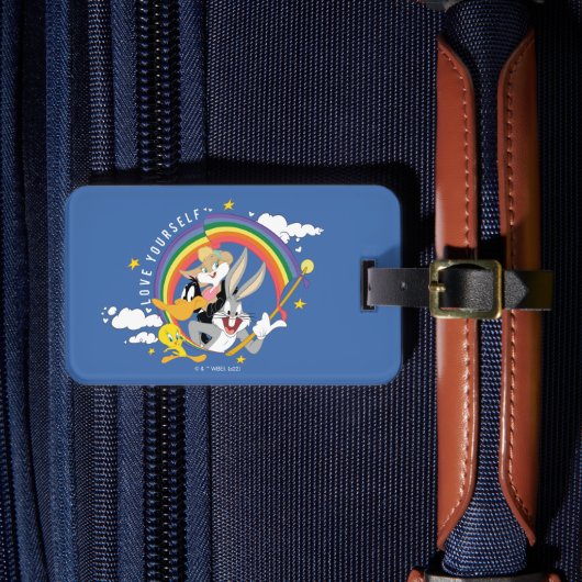 LOONEY TUNES™ - houd van uw eigen pride Badge Bagagelabel (Voorkant Insitu 4)