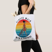 LOOP ALTIJD MET EEN DOEL WITTEGROENE TOTE BAG (Dichtbij)