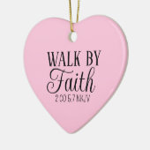 Loop door het geloof Christelijk leven Zachte Roze Keramisch Ornament (Links)